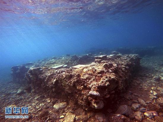 探秘希腊沉睡2千年水下古城(图5) 探秘希腊沉睡2千年水下古城(图5)