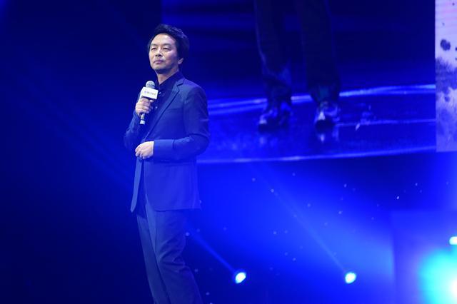 刘震云：文学比生活更深入更广阔(图2)