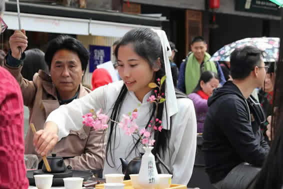 317750670224428770.jpg 無茶——首届云南普洱茶冲泡技法大赛总决赛春城落下帷幕(图17)