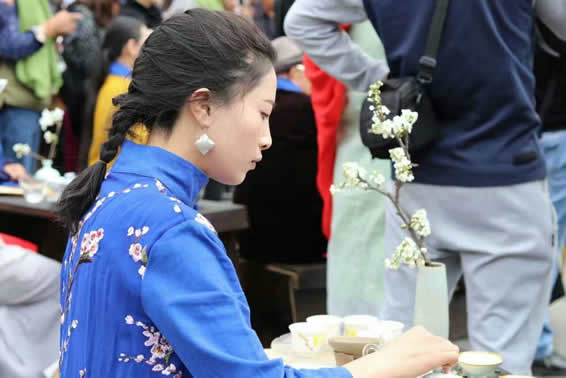 657573766510443072.jpg 無茶——首届云南普洱茶冲泡技法大赛总决赛春城落下帷幕(图20)