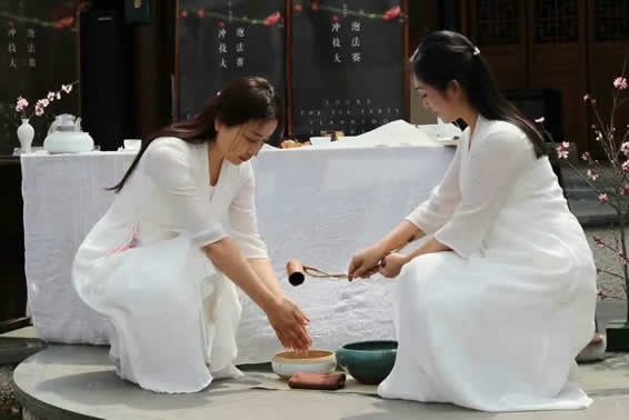 21610721792026544.jpg 無茶——首届云南普洱茶冲泡技法大赛总决赛春城落下帷幕(图14)