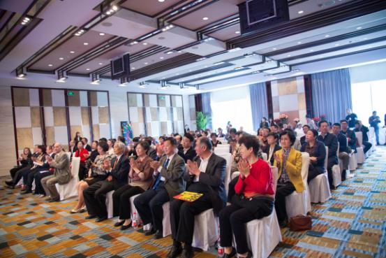 不再遥远的赤道之国——绚丽的玫瑰  热情的拉美(图2)