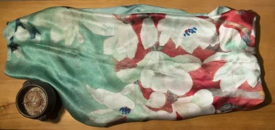 传情入色：成都闹市神秘高知，一直坚持用宝石画画(图18)