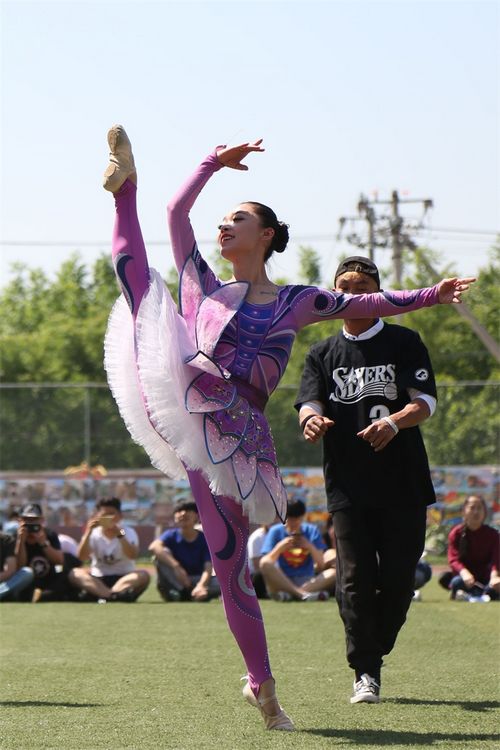 2017 “美丽中国”校园艺术节在北京举办(图9) 2017 “美丽中国”校园艺术节在北京举办(图9)