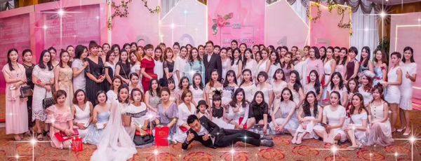 《深圳梦》全球首映礼携手民族品牌乐乐酵共圆公益梦(图4) 《深圳梦》全球首映礼携手民族品牌乐乐酵共圆公益梦(图4)