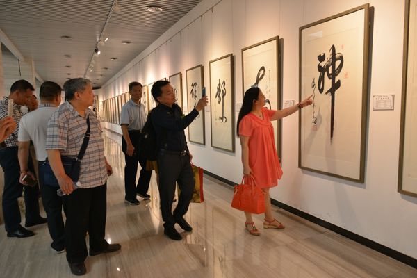 “翰墨情缘 畅写人生——谢金龙书法展”在京开幕(图5)