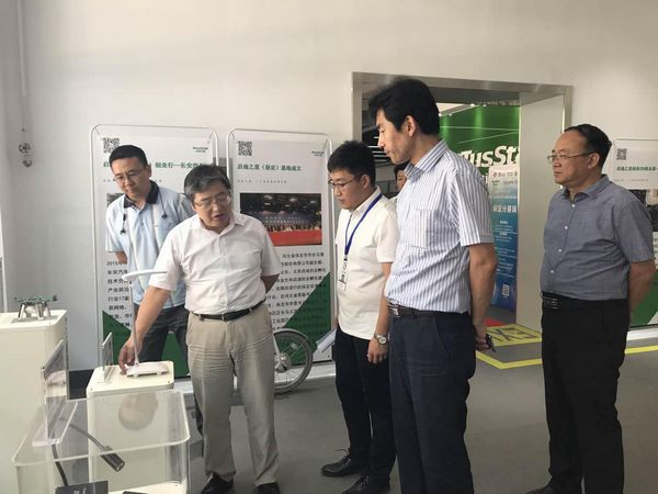 第二届北京市文化创意创新创业大赛河北赛区保定分赛场正式开赛(图2) 第二届北京市文化创意创新创业大赛河北赛区保定分赛场正式开赛(图2)