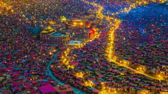 梦想飞扬——历届全国“群艺杯”摄影艺术作品展览集萃(图32) 梦想飞扬——历届全国“群艺杯”摄影艺术作品展览集萃(图32)