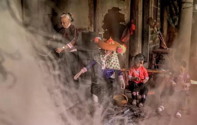 梦想飞扬——历届全国“群艺杯”摄影艺术作品展览集萃(图29) 梦想飞扬——历届全国“群艺杯”摄影艺术作品展览集萃(图29)