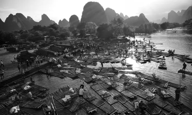 梦想飞扬——历届全国“群艺杯”摄影艺术作品展览集萃(图35) 梦想飞扬——历届全国“群艺杯”摄影艺术作品展览集萃(图35)