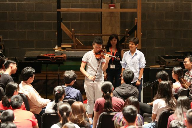 中华青少年交响乐团世界首演 105名学子用世界语言讲中国故事(图7) 中华青少年交响乐团世界首演 105名学子用世界语言讲中国故事(图7)