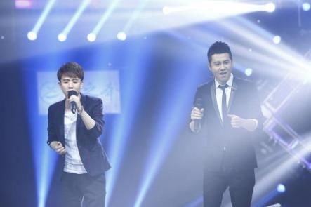 《歌手来了》蔡楠嗓音撩人 “反差萌”原创音乐狂吸粉(图2) 《歌手来了》蔡楠嗓音撩人 “反差萌”原创音乐狂吸粉(图2)