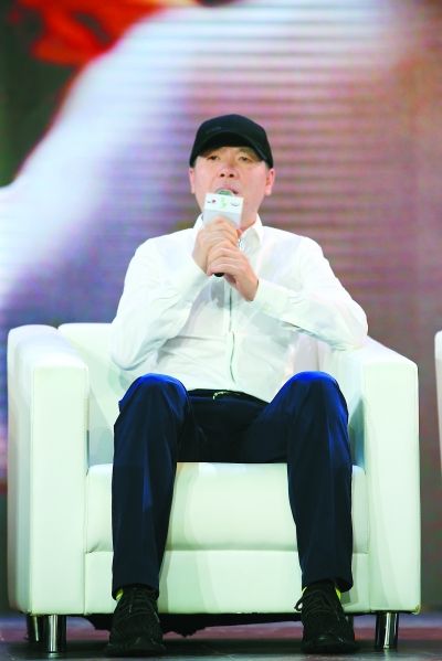 冯小刚:对观众最大的尊重是把他们当对手(图1) 冯小刚:对观众最大的尊重是把他们当对手(图1)