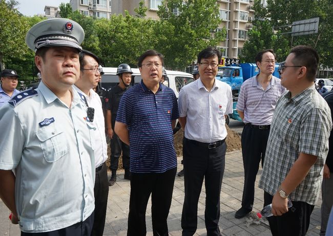 打赢攻坚战 又添新战果——曙光街道完成“开墙破洞”两年整治任务量的233%(图1) 打赢攻坚战 又添新战果——曙光街道完成“开墙破洞”两年整治任务量的233%(图1)