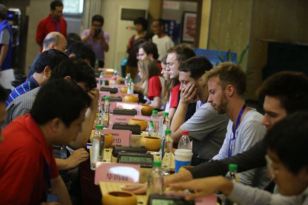 第五届东湖杯国际业余围棋邀请赛在北京朝阳区举办(图2) 第五届东湖杯国际业余围棋邀请赛在北京朝阳区举办(图2)