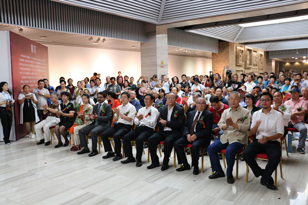 “行一带一路 品墨韵中华”全国美术人才作品展顺利举办(图2) “行一带一路 品墨韵中华”全国美术人才作品展顺利举办(图2)