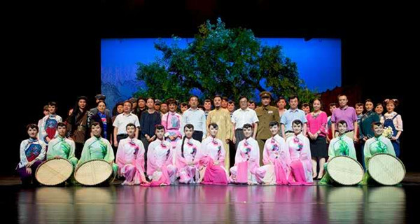 中国戏曲教育联盟第三届理事会暨全国戏曲院校教学成果展演开幕式在黄冈举行(图1)