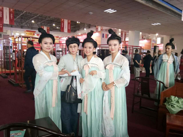 相约汾阳 品味世界清香一一世界酒博会在山西汾阳召开(图3) 相约汾阳 品味世界清香一一世界酒博会在山西汾阳召开(图3)