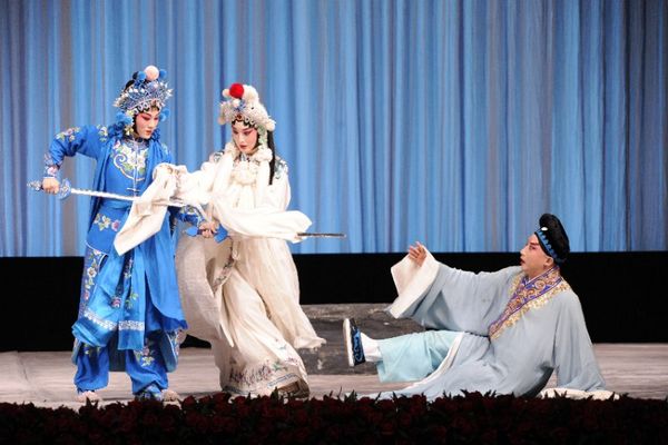 中国京剧艺术基金会奖学金在京颁奖(图2) 中国京剧艺术基金会奖学金在京颁奖(图2)