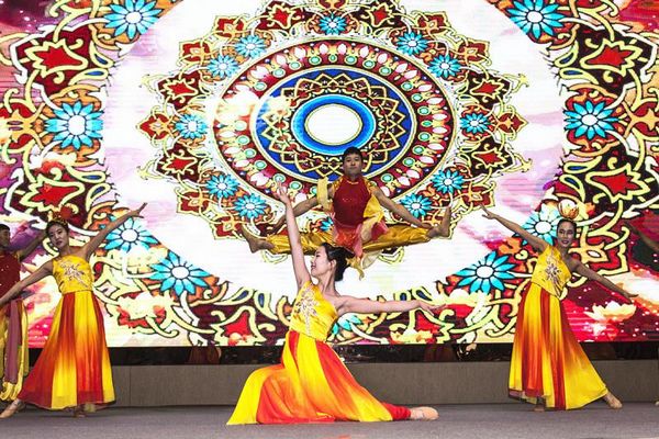 “中国梦·励志行”残疾人感恩励志巡演活动记实(图3) “中国梦·励志行”残疾人感恩励志巡演活动记实(图3)