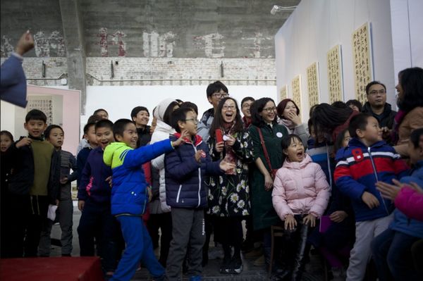 “小手墨迹师生展:新时代文艺复兴的中国力量”成功开幕(图7) “小手墨迹师生展:新时代文艺复兴的中国力量”成功开幕(图7)