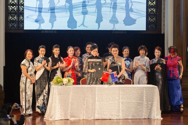 香黛宫落地新西兰 旗袍架起“一带一路”文化友谊桥(图2) 香黛宫落地新西兰 旗袍架起“一带一路”文化友谊桥(图2)