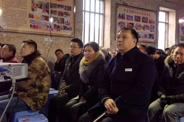 著名词作家蒋开儒先生回桂林高尚路西村演讲(图3) 著名词作家蒋开儒先生回桂林高尚路西村演讲(图3)