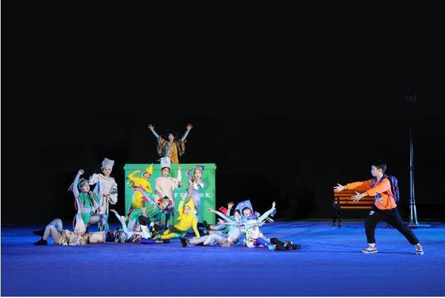 麻涌少儿舞台剧《钟馗捉鬼》演绎当代新故事(图3) 麻涌少儿舞台剧《钟馗捉鬼》演绎当代新故事(图3)