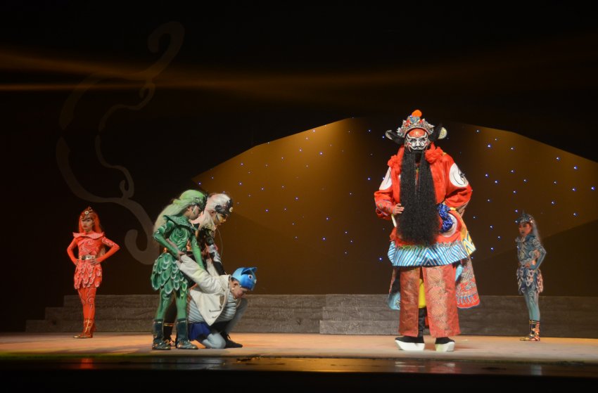 少儿粤语舞台剧《钟馗捉鬼》广州成功首演(图3) 少儿粤语舞台剧《钟馗捉鬼》广州成功首演(图3)