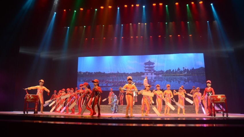 少儿粤语舞台剧《钟馗捉鬼》广州成功首演(图5) 少儿粤语舞台剧《钟馗捉鬼》广州成功首演(图5)