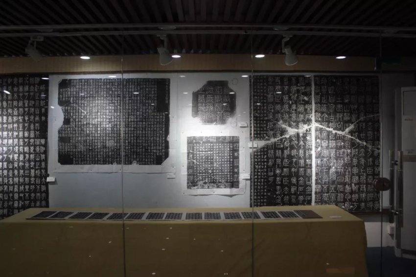 榴香蕴藉——李耀权书法暨古文字拓片藏品戊戌迎春展在东莞御轩艺术馆举行  (图7)