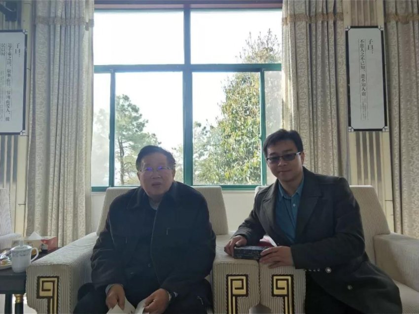 岳继承书法篆刻作品展在南京大金山雷锋纪念馆举办(图2) 岳继承书法篆刻作品展在南京大金山雷锋纪念馆举办(图2)