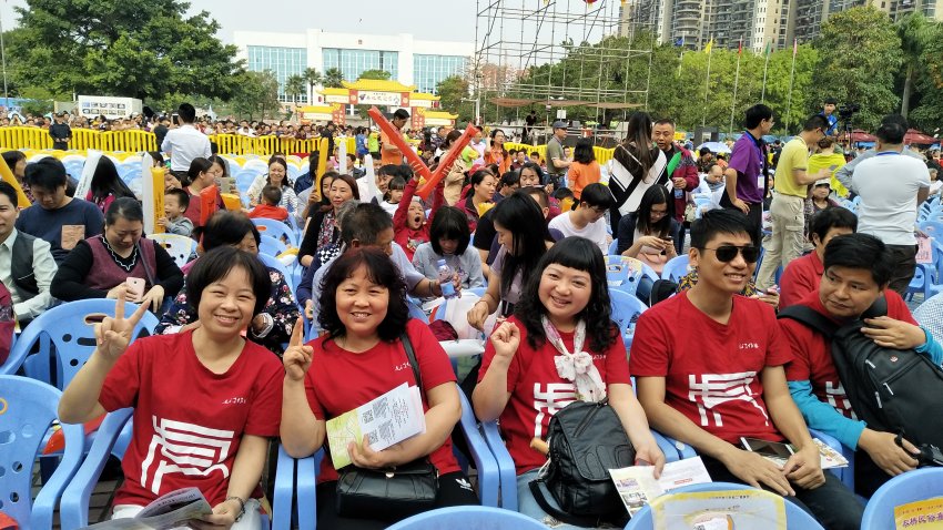 作家学者采风团走进东坑体验“三古”文化魅力(图7) 作家学者采风团走进东坑体验“三古”文化魅力(图7)