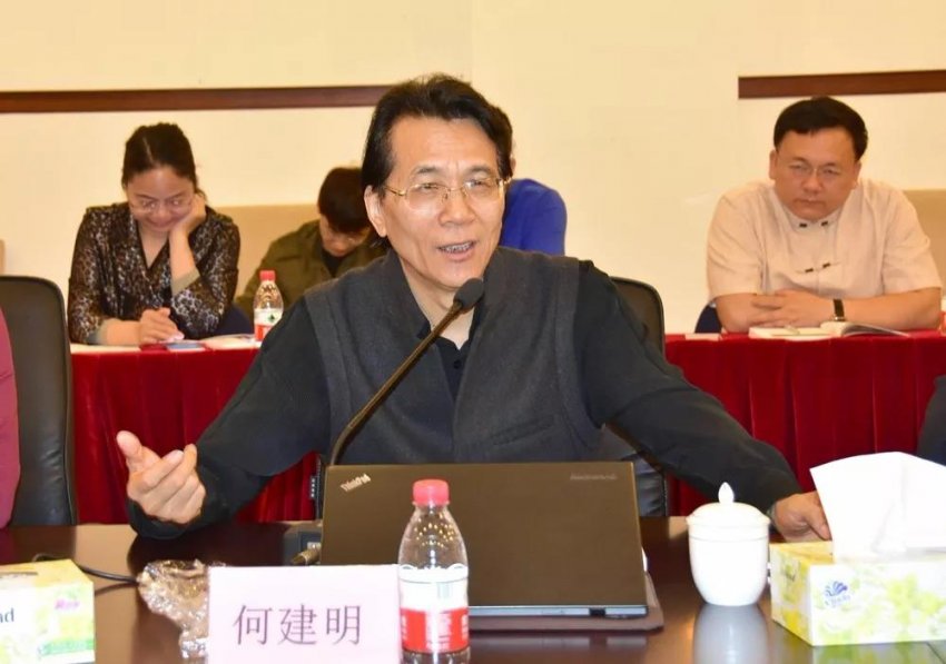 东莞市作协组织举行学习习近平总书记系列重要讲话精神与文艺创作分享会(图5) 东莞市作协组织举行学习习近平总书记系列重要讲话精神与文艺创作分享会(图5)