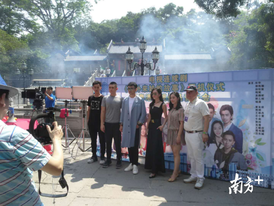 老IP演绎新故事,电视剧《新外来妹的故事》在东莞开机(图2) 老IP演绎新故事,电视剧《新外来妹的故事》在东莞开机(图2)