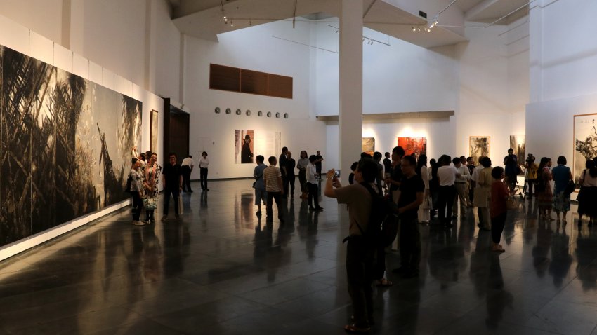 “墨彩行履"邹明水墨与综合绘画作品展在岭南美术馆展出(图3) “墨彩行履"邹明水墨与综合绘画作品展在岭南美术馆展出(图3)
