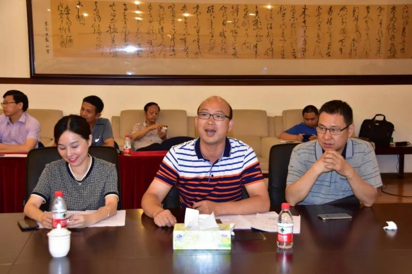 广东省作协领导到东莞市文联调研(图9) 广东省作协领导到东莞市文联调研(图9)