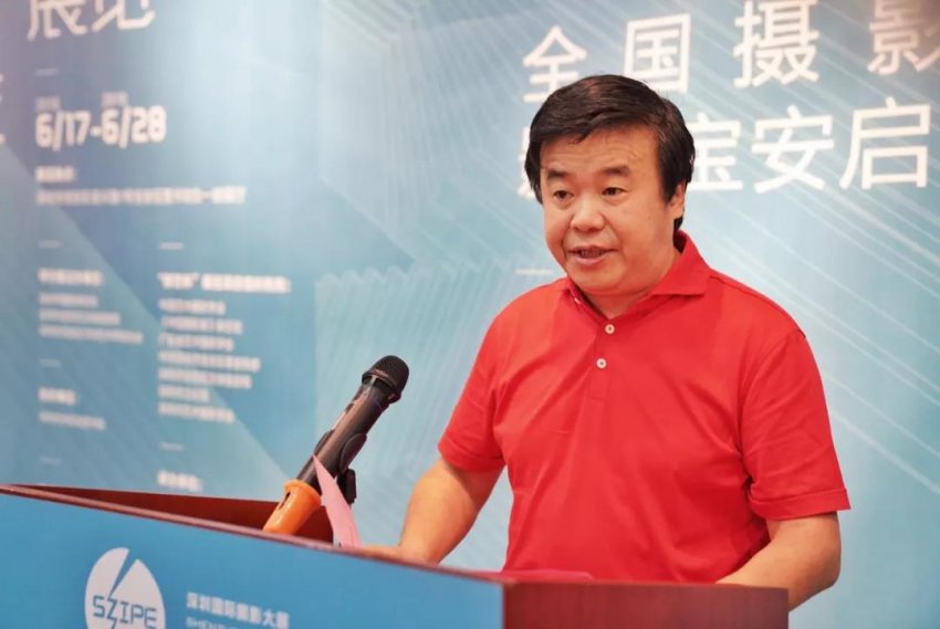 历届全国“群艺杯”摄影艺术展览作品集萃亮相深圳宝安(图7) 历届全国“群艺杯”摄影艺术展览作品集萃亮相深圳宝安(图7)