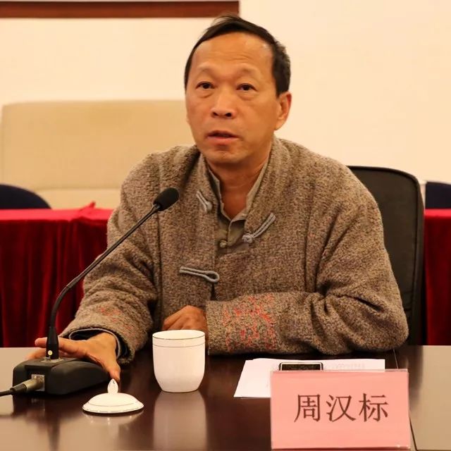 新时代文学发展暨东莞劳动者文学创作研讨会在东莞文联举行(图3) 新时代文学发展暨东莞劳动者文学创作研讨会在东莞文联举行(图3)