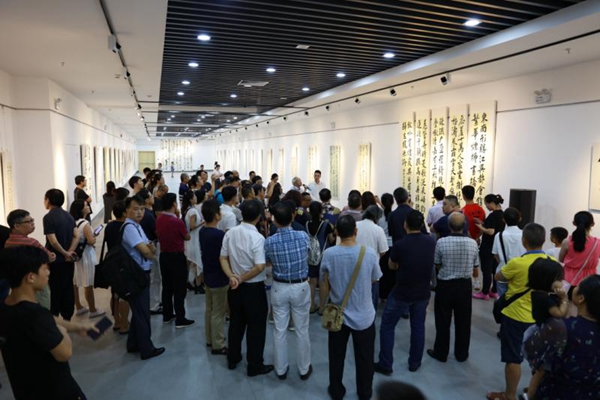 邹挺书法艺术展在宝安区图书馆开幕(图3)