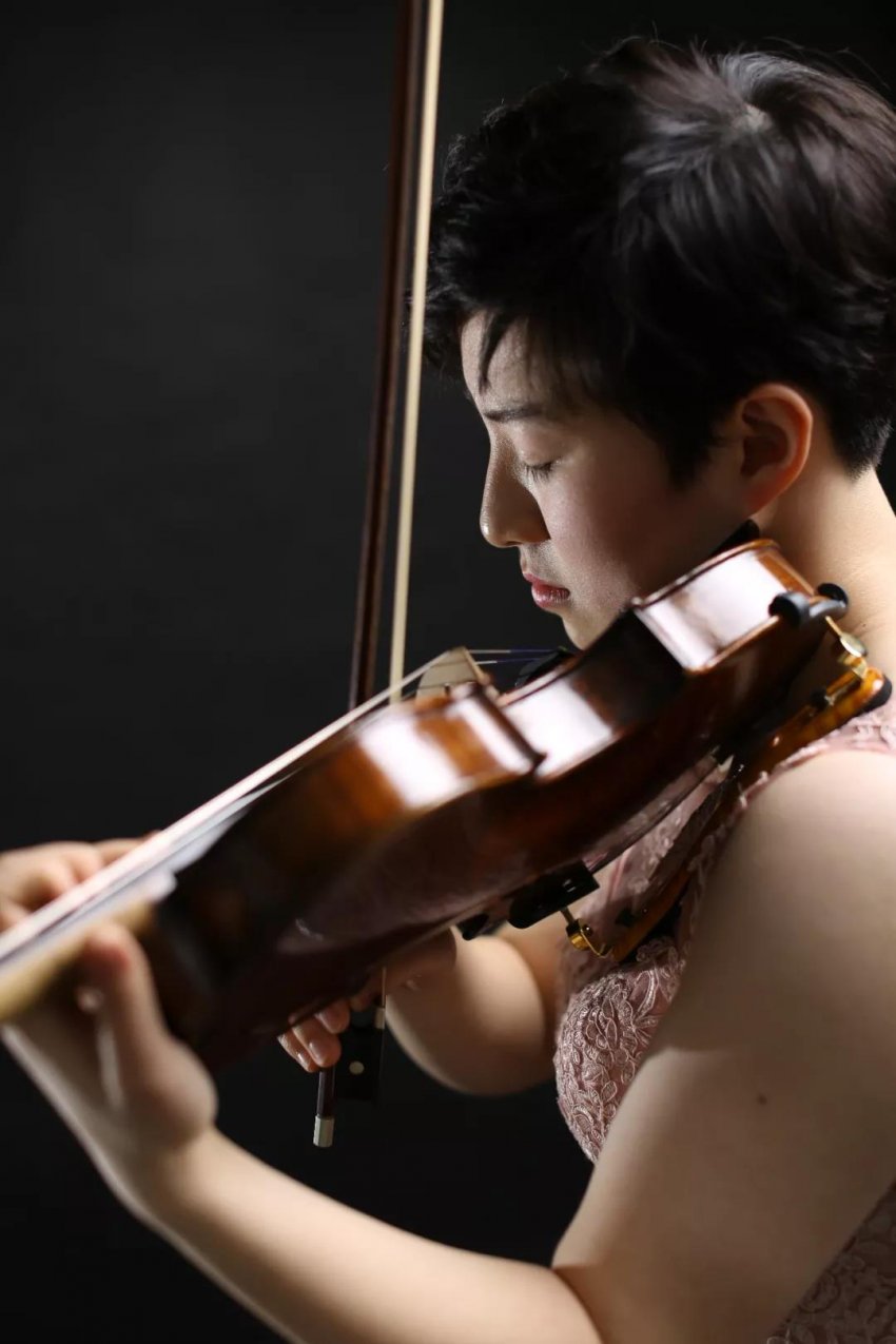 东莞陈家怡挺进“史上最难小提琴比赛”决赛(图4) 东莞陈家怡挺进“史上最难小提琴比赛”决赛(图4)