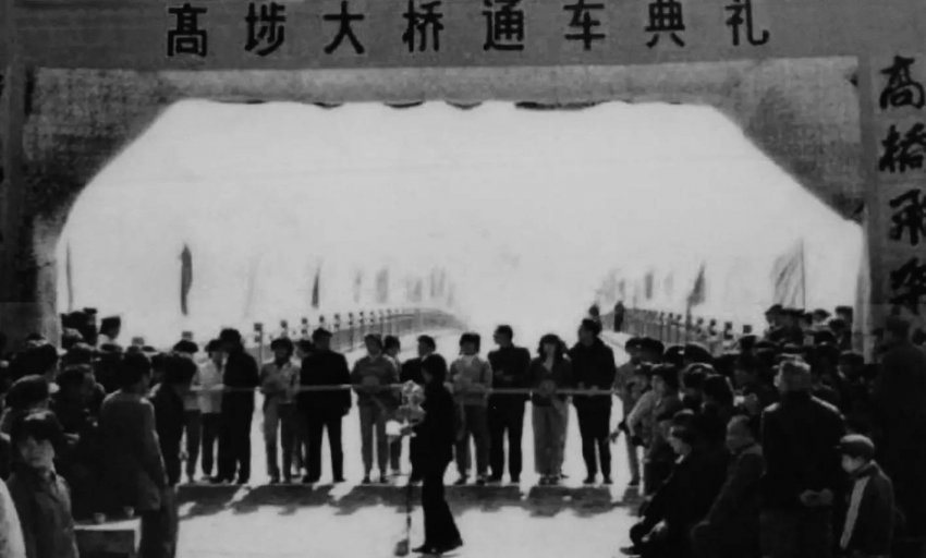 用纪录片讲述东莞改革开放“敢为人先”的故事(图5) 用纪录片讲述东莞改革开放“敢为人先”的故事(图5)