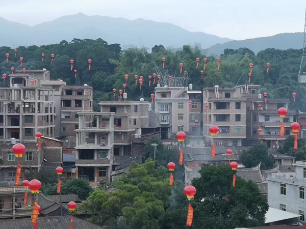 中国侨乡墩坂村举行“谢神”本土民族民俗文化(图1) 中国侨乡墩坂村举行“谢神”本土民族民俗文化(图1)