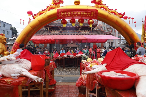 中国侨乡墩坂村举行“谢神”本土民族民俗文化(图4) 中国侨乡墩坂村举行“谢神”本土民族民俗文化(图4)