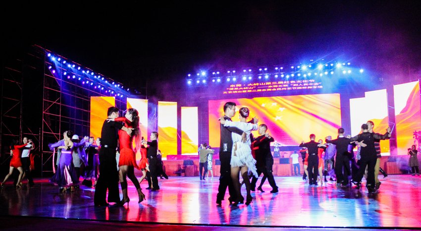 源自于红色文化的激情与力量(图5) 源自于红色文化的激情与力量(图5)