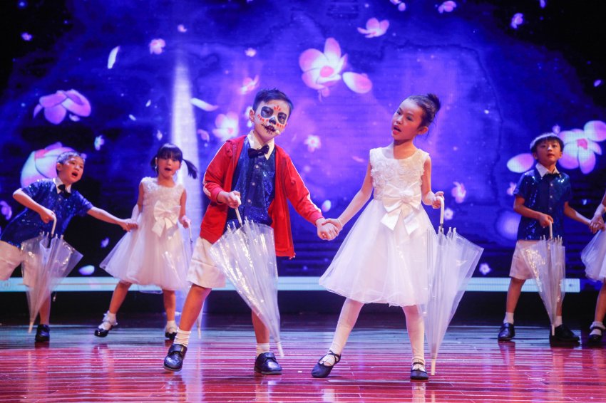 元旦迎新,东莞少儿文艺创作基地孩子们演绎莎翁经典戏剧(图5) 元旦迎新,东莞少儿文艺创作基地孩子们演绎莎翁经典戏剧(图5)