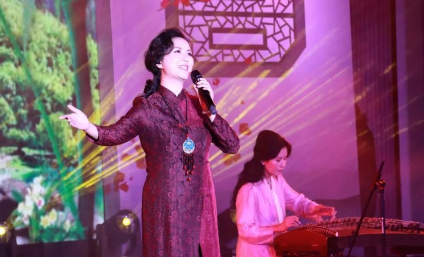 放怀岭南大地 吟诵经典诗文(图10) 放怀岭南大地 吟诵经典诗文(图10)