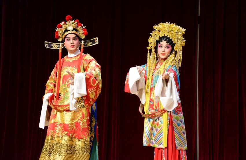 知名粤剧演员给中学生讲述“粤剧与咏春”(图6)