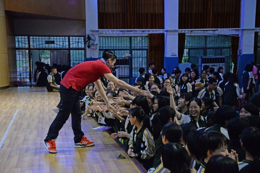 知名粤剧演员给中学生讲述“粤剧与咏春”(图7)