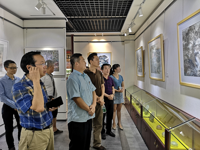 宝安本土重点作者系列美术作品巡展 亮相庭玉美术馆(图2) 宝安本土重点作者系列美术作品巡展 亮相庭玉美术馆(图2)